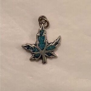 NEW vintage 925 silver Cannabis Leaf Charm-Pendant Turquoise